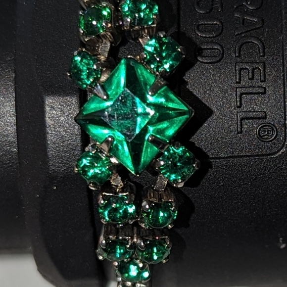 Vintage set emerald green bracelet and earrings - Picture 3 of 8